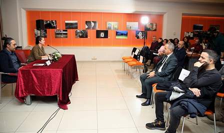 Nilüfer Belediyesi Kütüphane Müdürlüğü’nün Edebi Kazılar söyleşisine konuk olan yazar