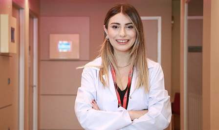 Sarılma eyleminin ruh sağlığı üzerinde olumlu etkileri bulunduğunu belirten Uzman