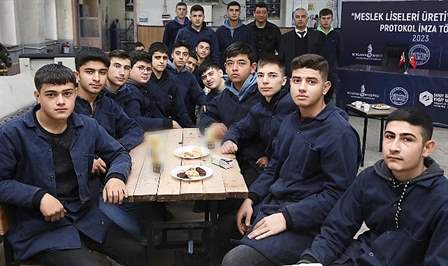 Belediye Başkanı Hakan Koştu; “Meslek lisesi memleket meselesi dedik yola