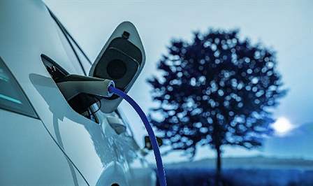 Mitsubishi Electric lityum-iyon pil hücre üretiminde veri odaklı, otomatikleştirilmiş üretim
