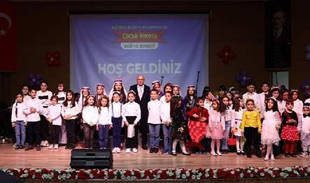 Keçiören Belediye Konservatuvarı Çocuk Korosu tarafından düzenlenen ‘Yeni Yıl Konseri’