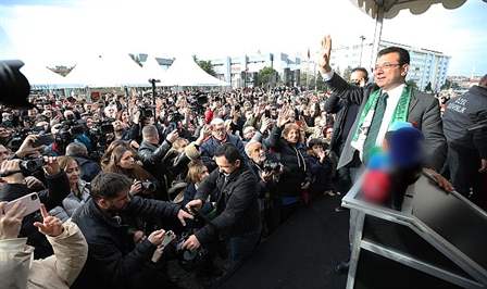 İstanbul Büyükşehir Belediye Başkanı Ekrem İmamoğlu Nilüfer Belediyesi’ni ziyaret ederek
