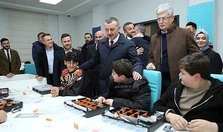 Büyükşehir Belediyesince yapılan Gültepe Kültür Merkezi’nin tanıtımı yapıldı. Merkezin etüt