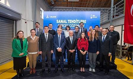 Başkan Soyer, Siber Güvenlik Girişimcilik Programı mezuniyet töreninde konuştu