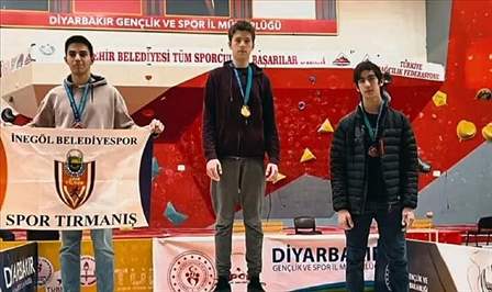 Diyarbakır’da düzenlenen Spor Tırmanış Boulder Gençler Küçükler A-B Şampiyonasına katılan