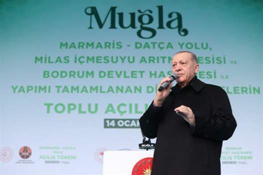 Cumhurbaşkanı Recep Tayyip Erdoğan, Muğla'da toplu açılışında OBÜS teslim töreninde