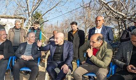 İzmir Büyükşehir Belediye Başkanı Tunç Soyer’in deprem bölgesinde üretimin sürmesi
