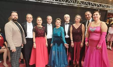 Antalya Büyükşehir Aktif Yaşlı Merkezi üyeleri Zeki-Nilgün Şenol çifti, Türkiye