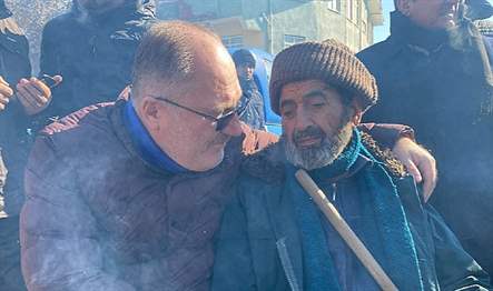 Depremin hemen akabinde iş makineleri ve arama-kurtarma ekipleriyle birlikte Malatya’ya