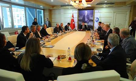 Antalya Büyükşehir Belediye Başkanı Muhittin Böcek, deprem gündemiyle Antalya Valisi