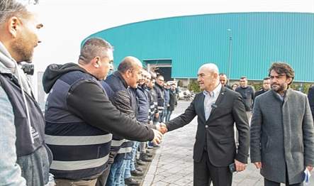 İzmir Büyükşehir Belediye Başkanı Tunç Soyer, Kahramanmaraş merkezli 11 ili