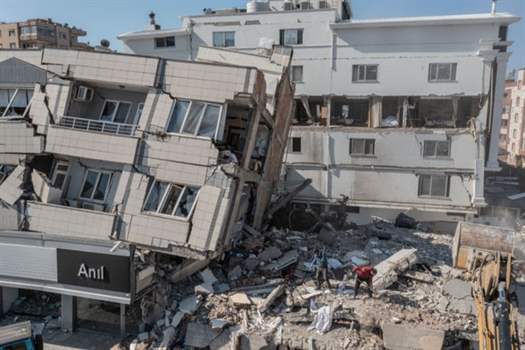 Kahramanmaraş merkezli 7,7 ve 7,6'lık depremlerin ardından bilanço ağırlaşıyor.