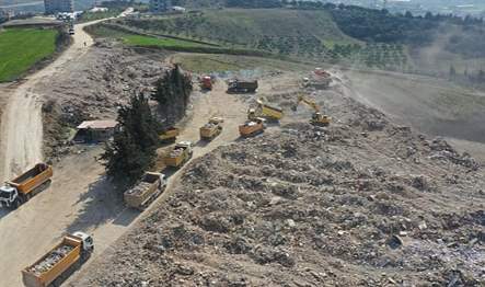 Kocaeli Büyükşehir, Hatay Defne’de çadır kent, hastane ve konteyner kent