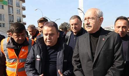 Hatay’a giden CHP Genel Başkanı Kemal Kılıçdaroğlu, Defne ilçesi Uğur