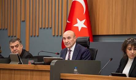 İzmir Büyükşehir Belediyesi Meclisi'nin Şubat ayı ilk birleşiminde Türkiye'yi sarsan
