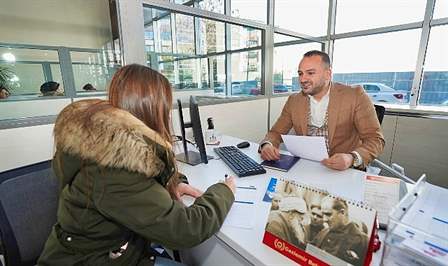 İş arayanlarla işverenler arasında köprü görevi yapan Gaziemir Belediyesi CV