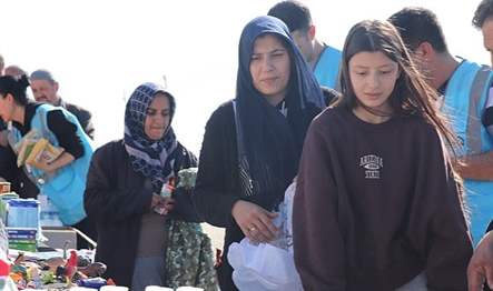 Kahramanmaraş'ın Pazarcık ilçesi merkezli depremin sonucunda enkazların altında anılar, molozların
