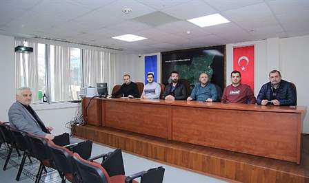 Büyükşehir, Gölcük Donanma Mahallesinde D-130 Karayolu üzerinde yaya geçidi yapacak.