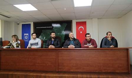 Büyükşehir, Gölcük Ulaşlı’da D-130 yolunun ikiye böldüğü Yalı mahallesinin güney