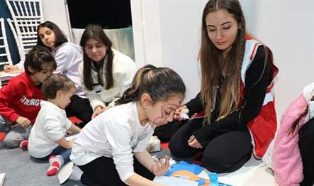 Antalya Büyükşehir Belediyesi Afet Yardım Merkezi’nde deprem bölgelerine gönderilecek yardımların