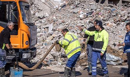 İzmir Büyükşehir Belediyesi İZSU Genel Müdürlüğü deprem bölgesinde hasar gören