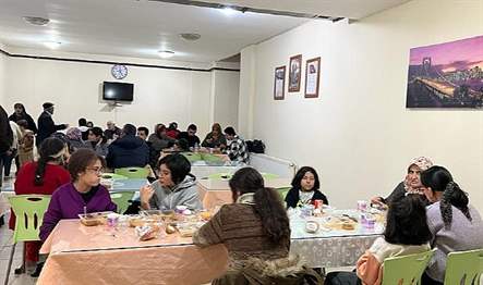 İzmir Büyükşehir Belediyesi, Kahramanmaraş merkezli depremlerden etkilenen afetzedeleri hem “Bir