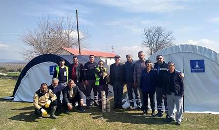 İzmir Büyükşehir Belediyesi’nin Kahramanmaraş Afet Koordinasyon Merkezi, bölgede yıkım yaşanan