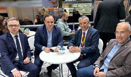 Letonya’nın başkenti Riga’da 28’inci Uluslararası Turizm İhtisas Fuarı’nda açılan Kemer
