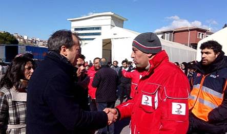 Vatan Partisi İzmir İl Başkanlığı ve İlçe Başkanlıkları depremzede vatandaşlarımız