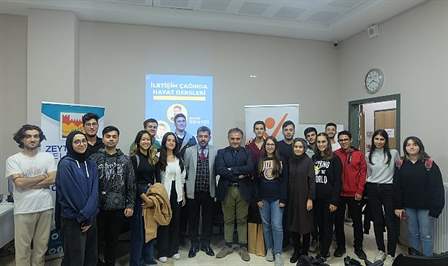 Zeytinburnu Gençlik Merkezi (ZEYGEM) tarafından 5’incisi gerçekleştirilen “İletişim Çağında Hayat
