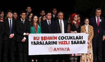 Antalya'yı 93 yıl önce ziyaret ederek vatandaşların sevgi gösterileriyle karşılanan