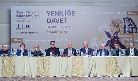 İzmir Büyükşehir Belediye Başkanı Tunç Soyer, “Yeniliğe davet” sloganıyla 15-21