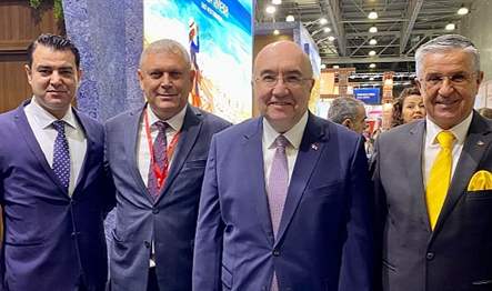 Türkiye’nin Moskova Büyükelçisi Mehmet Samsar, MITT Moskova Turizm Fuarı’nda Kemer