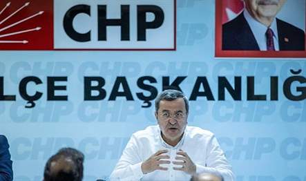 CHP Konak İlçe Örgütünün 2023 seçim çalışma programı sunumuna katılan