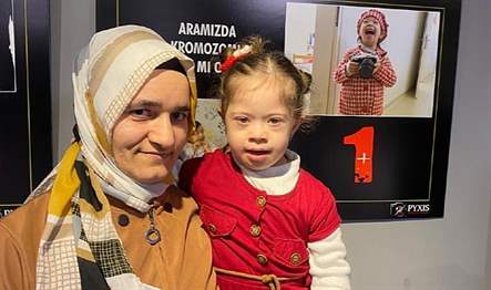 Konak Belediyesi Türkan Saylan Kültür Merkezi’nde açılışı gerçekleşen Biz’im Fotoğraf