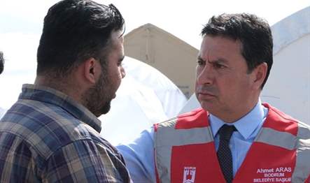 Bodrum Belediye Başkanı Ahmet Aras, Bodrum’daki bazı yerel basın temsilcileri