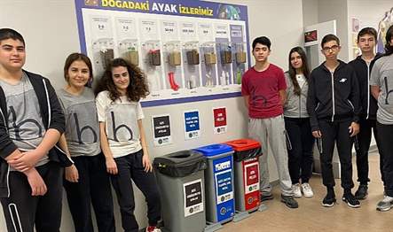 Akademik eğitimin yanı sıra kültürel ve sosyal çalışmalarıyla da adından