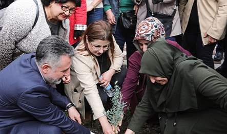 CHP Bayraklı İlçe Başkanlığı tarafından düzenlenen 8 Mart Dünya Kadınlar