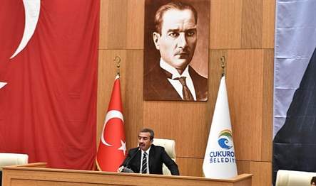 Çukurova Belediye Meclisi tarihi kararlar alırken, Başkan Soner Çetin tüm