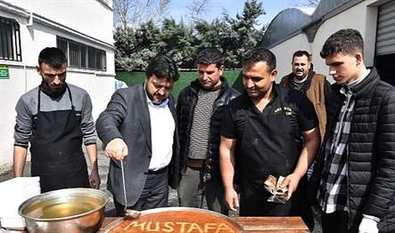 Kahramanmaraş merkezli depremlerde Hatay’daki evi yıkılan ve ailesiyle birlikte Bursa’ya