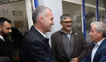Belediye Başkanı Alper Taban, her Cuma sabahı farklı bir camide