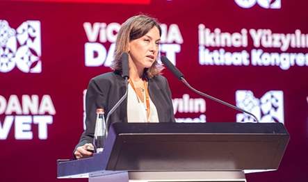 İzmir Büyükşehir Belediyesi tarafından düzenlenen İkinci Yüzyılın İktisat Kongresi’nin ikinci