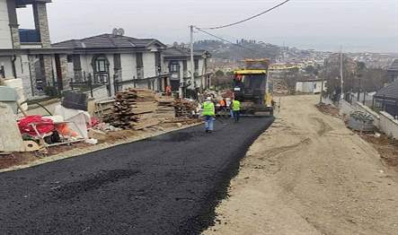 Büyükşehir tarafından Gölcük Şirinköy Mahallesinde yapılan yeni yol genişletildi, eğimi