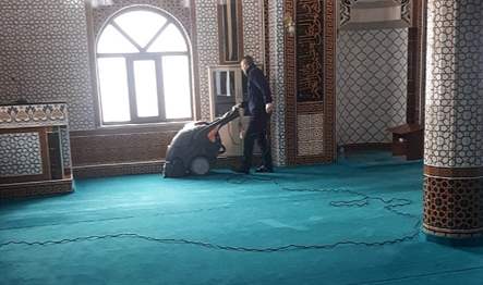 Gölcük Belediyesi, Ramazan ayında vatandaşların temiz bir ortamda ibadetlerini yerine