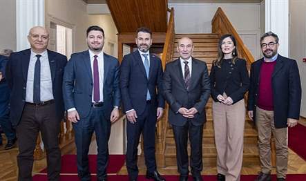 İzmir Büyükşehir Belediye Başkanı Tunç Soyer, Danimarka’nın İstanbul Başkonsolosu Thierry
