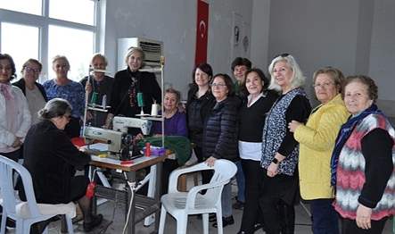 Karaburun Belediyesi, Karaburunlu Kadınlarla fırında ‘hamur birliği’, tekstilde ‘dikiş birliği’