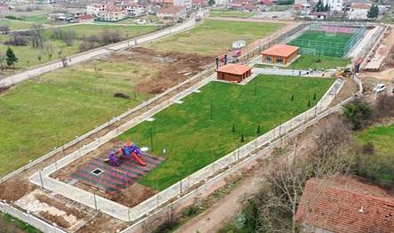 Büyükşehir, Kartepe Arslanbey Şevkatiye Mahallesi’nde başlattığı parkın yapımına hızla devam
