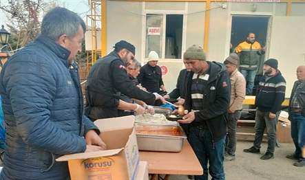 Keçiören Belediyesi tarafından depremin merkez üssü Kahramanmaraş’a gönderilen aş evi