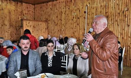 Kemalpaşa’da yaklaşan seçim dönemi öncesi Kemalpaşa Belediye Başkanı Rıdvan Karakayalı’ya