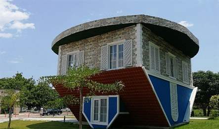 Kemer Belediyesi tarafından yapılan ve Kemer Villa adıyla bilinen Kemer’deki